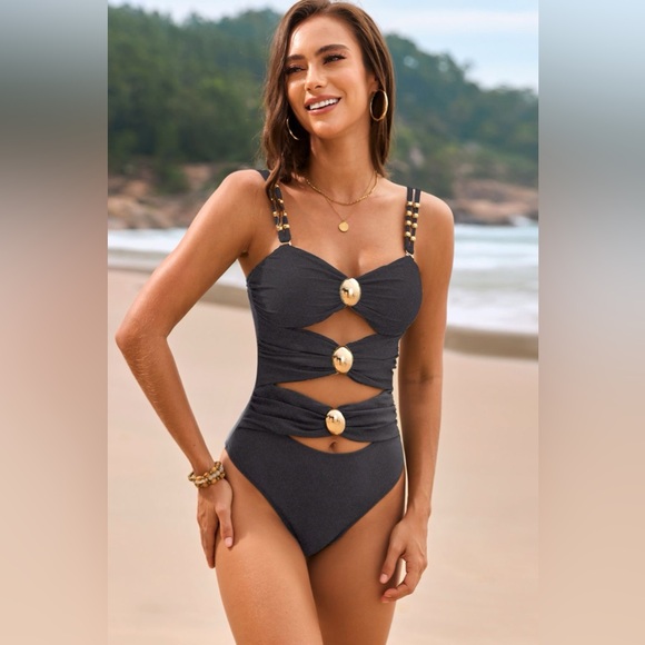 Cutout Ruched Sweetheart Neck One-Piece Swimwear - Picture 1 of 6